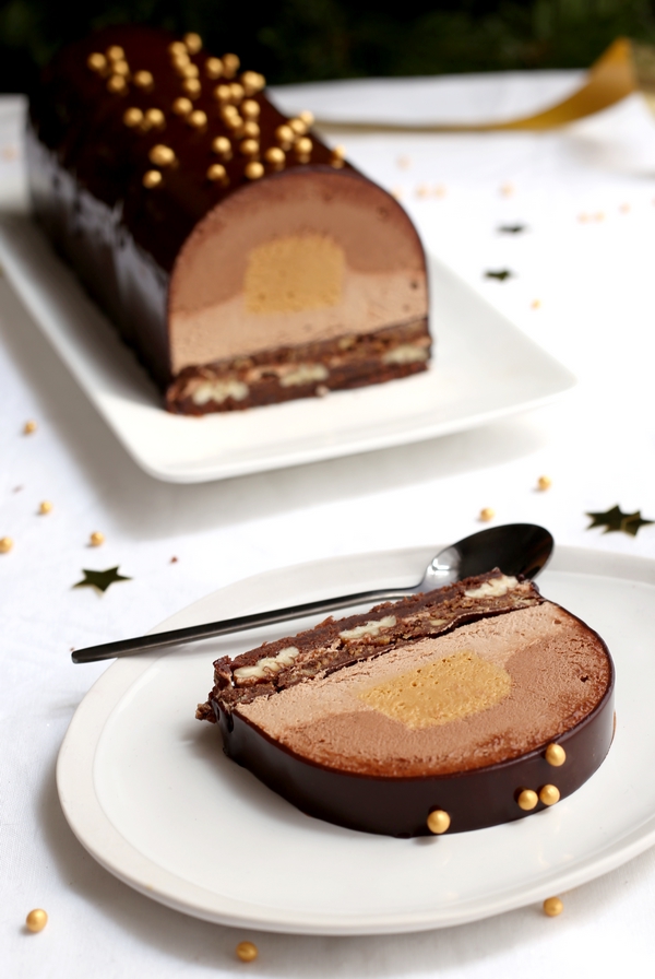https://www.gourmandiseries.fr/wp-content/uploads/2017/12/buche-chocolat-noix-dulcey.jpg
